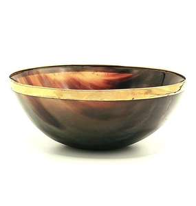 Bol en corne de vache polie pour présentation de fruits et de collations - Durable et écologique, décoration de table traditionnelle indienne faite à la main - Product Image 4