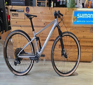 Qualité 2022 Fourstroke 01 TWO - Product Image 1