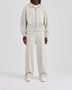 Conjunto Deportivo Unisex Extra Grande Color Beige con Logotipo Personalizado, 100% Algodón Felpa, Sudadera con Capucha Holgada con Cierre y Pantalones Deportivos de Alta Calidad - Product Image 2