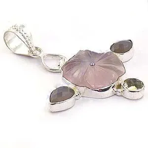 Pendentif Fleur en Argent 925 Art Palace avec Quartz Rose et Pierres Noires Serties, Bijou Romantique pour Femme, Idéal pour le Quotidien et les Cadeaux - Product Image 3
