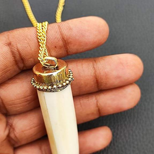 Único hecho a mano COLLAR COLGANTE hueso colmillo colgante hueso de buey colgante hueso de búfalo Real por glowin moda - Product Image 4