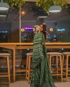 Saree de créateur indien élégant Bollywood pour un sari chic ethnique Bollywood Georgette pour les mariages et les événements spéciaux - Product Image 2