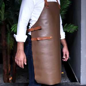 Delantal de Cuero Estilo Vintage para Ropa de Trabajo Elegante, Delantal de Cuero de Calidad Superior con Logotipo Personalizado Impreso para Trabajos Difíciles - Product Image 3