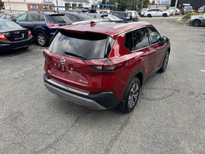 Nissan Rogue SV Usado del 2021 - Product Image 2