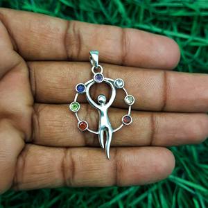 925 Pendentif Chakra en argent fait main avec Malachite Turquoise Améthyste Cornaline Larimar Onyx noir et Quartz Rose Bijoux de guérison - Product Image 1