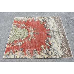 Tapis d'appoint vintage 4,5x5,1 pi (138x156 cm), tapis turc rouge patchwork - Product Image 4
