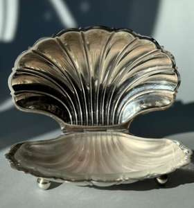 Plats et assiettes en métal de style vintage Plat à beurre en acier inoxydable Assiette à fromage Table à manger pour la cuisine - Product Image 1