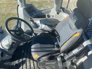 2021 pour chargeur avant et tracteur 621G-172HP de taille moyenne avec moteur FPT Capacité de 13 tonnes et hydraulique avancée et confort - Product Image 6