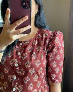 Robe de soirée/Kurta/Kurti indienne pour femme, en soie Georgette à imprimé floral numérique, entièrement cousue, à manches fantaisie, pour mariage et fêtes, pour adultes - Product Image 3