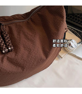 Bolso de Hombro Ligero y Suave para Mujer, Bolso Cruzado Informal con Interior Espacioso, Tela Resistente y Cierre Suave, Multicolor - Product Image 2