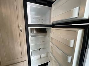 F-o-r-e-s-t R-i-v-e-r W-o-r-k & P-l-a-y 23LT Usado del 2022 - Product Image 4