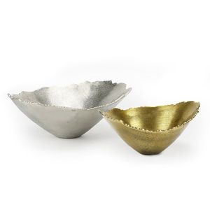 Elegante tazón de acero inoxidable versátil para mezclar servir ensaladas, frutas o aperitivos que aportan brillo y practicidad al hogar - Product Image 1