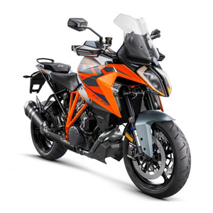 KTM 1290 Super Duke GT, moto de tourisme sportive haut de gamme prête à l'exportation, avec une construction durable et des composants fiables - Product Image 4