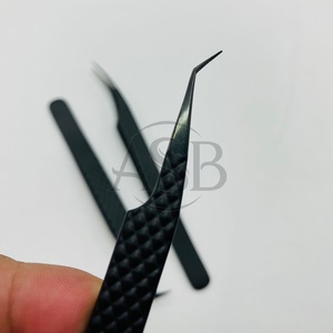 Vente chaude Noir Mat Japonais En Acier Inoxydable Extension De Cils Pince À Épiler Logo Personnalisé Diamant Grip Pince À Cils Pointe Pointue - Product Image 2