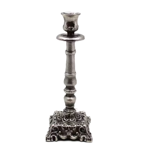 Bougeoir en métal Bougeoir décoratif argenté Bougeoir de luxe au design traditionnel Bougeoir en métal de qualité supérieure pour décoration multiple - Product Image 1