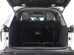 Toyota Sienna LE 8 places d'occasion en excellent état, modèle 2022 - Product Image 5