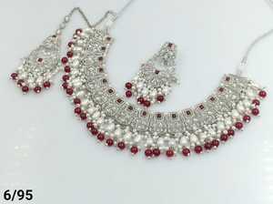 Último collar de gargantilla de fantasía de anuncio sin cortar Chapado en plata antiguo a la moda con juego de pendientes de mangtikka y conjunto de joyería para mujer - Product Image 4