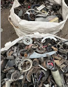 Fourniture directe en usine de déchets d'aluminium bon marché comprenant du fil d'aluminium et du métal pour les roues en aluminium. - Product Image 1