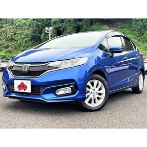 Honda Fit hybride d'occasion 2018 - Volant à droite, boîte automatique, moteur turbo, sièges en cuir, caméra arrière, bleu, 28 000 km - Product Image 1