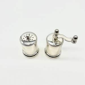 Durable Aluminum <b>Salt</b> <b>Pepper</b> <b>Shaker</b> Set For Home Kitchen Use Offering Long Lasting Quality And Daily Use - Product Image 4