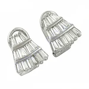 Boucles d'oreilles clous géométriques en forme de pyramide pour femme, plaqué argent, pierre naturelle sertie, bijoux tendance pour le quotidien - Product Image 3