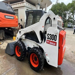 Bavette compacte S300 d'occasion en bon état à vendre Chargeur S300 S185 S130 d'occasion - Product Image 5