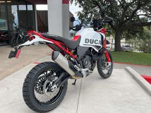 Nouvelles motos Ducati DesertX Rally-Sports 2025 authentiques en promotion - Product Image 2