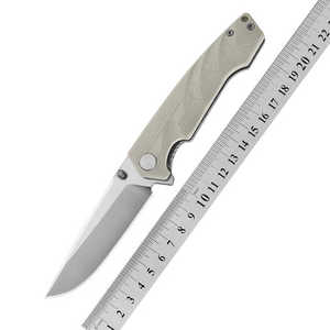 Cuchillo de bolsillo táctico de supervivencia plegable con mango de madera grabado con revestimiento de titanio de Damasco OEM - Product Image 3