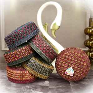 Vente en gros de chapeaux Kufi, design brodé de style traditionnel islamique pour la prière musulmane, casquettes de qualité supérieure. - Product Image 2