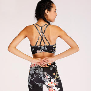 Leggings de Yoga para Mujer, 220 g/m², Estampado Floral, Suaves como la Mantequilla, Cintura Media, Ecológicos, de Secado Rápido, Transpirables, Color Negro, Seda de Leche - Product Image 3