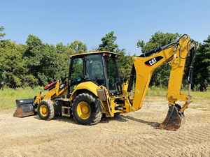 Chargeuse-pelleteuse 4x4 d'occasion, modèle Cat 420F, à vendre à prix avantageux. - Product Image 6