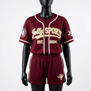 Ensemble short et maillot de baseball pour femme, tissu interlock polyester 230 GSM, bordeaux avec passepoil blanc, logo brodé par sublimation, ensembles pour femme - Product Image 1