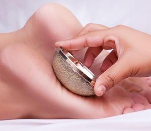 เครื่องมืออายุรเวทเป็นไม้และโลหะทองแดงอัลลอยสำหรับนวดหน้าการล้างพิษการระบายน้ำเหลืองเพื่อสุขภาพผิว - Product Image 5