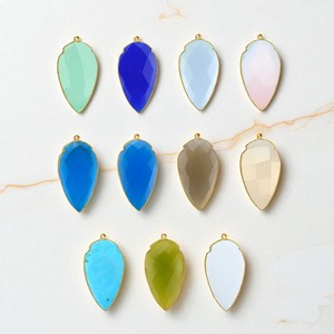 Ágata blanca Forma de punta de flecha 17x30mm Piedras preciosas 925 Encantos de bisel de plata - Product Image 2