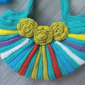 Bolso de ganchillo para mujer Bolso de hombro cruzado de punto Bolso de ganchillo lindo para niñas OEM Hecho en Vietnam - Product Image 6