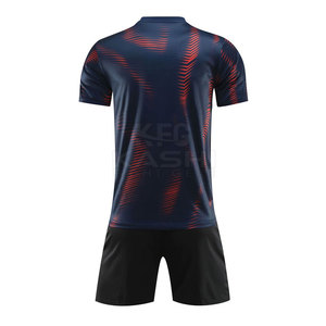 Uniforme de Fútbol Hecho en Fábrica, Manga Corta, 100% Poliéster, Secado Rápido, con Número y Nombre Personalizados Disponibles, Varios Tamaños y Colores - Product Image 2