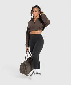 Nouveau Design Femmes Crop Top Zip Up Hoodies Logo Personnalisé Baggy Cropped Training & Workout wear 100% Coton Respirant Gym Hoodies - Product Image 4