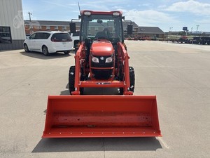 2025 KUBOTA MX4900HSTC 4WD Mini tracteur agricole 70HP Massey Engine 4x4 Type d'entraînement Les principales caractéristiques comprennent la pompe et la boîte de vitesses - Product Image 2