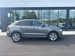 2017 Audi Q3 2.0T พรีเมี่ยม - Product Image 2