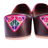 Derniers modèles de vêtements de mariage Inde Pakistan Punjabi Jutti Chaussures plates Khussa pour femmes de meilleure qualité à la mode avec logo personnalisé