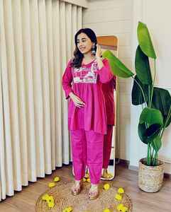 Collection Summer Dhamaka Desinier Ensemble de cordons en coton modernes et élégants pour bébés filles Lehenga Choli pour les fêtes Confortable Classy - Product Image 1