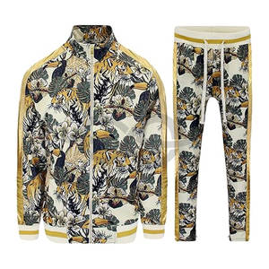 Conjunto personalizado transpirable de verano, ropa para correr, chaqueta cortavientos de poliéster Vintage de talla grande para hombre, chándal cortavientos - Product Image 1