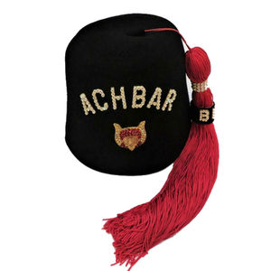 Fez avec une double rangée de strass en métal cristallin ou des strass en plastique effet aurore boréale - Product Image 1