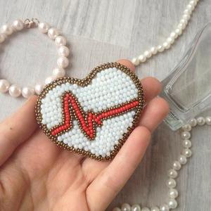 Abalorio de Papá Noel con Cuentas Rojas y Blancas, Bordado a Mano, Hermoso, Novedoso y de Primera Calidad para Niña - Product Image 2