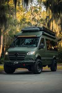 Autocaravana de Lujo para Viajes Familiares Todoterreno, en Venta en EE. UU. y Europa - Product Image 6