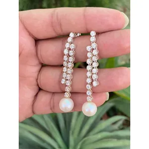 Boucles d'oreilles pendantes en argent 925 plaqué or 18 carats, style vintage, avec perle d'eau douce et diamant, pour occasions de mariage - Product Image 2