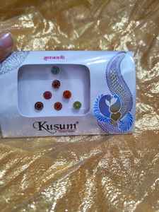 Assorted Designer Bindi Multiple Size Multiple Designs Bollywood Indian Bride For Forehead Wedding <b>Favor</b> Party Return Gift Idea - Product Image 4