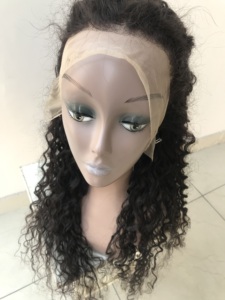 Vente en gros de cheveux humains brésiliens naturels bruts vierges cuticules alignées naturels bouclés 13x4 vendeur de perruques en dentelle pour les femmes noires temple brut - Product Image 4