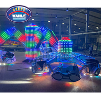 Attraction de voiture volante à contrôle de soi palpitante avec affichage LED et trajectoire de vol à double mouvement pour les zones de plaisir en famille