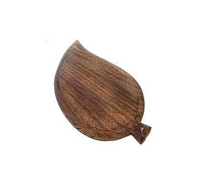 Assiette en bois d'acacia Assiette en forme de feuille sculptée à la main Utilisation à la main et assiette à pizza en bois à bas prix - Product Image 1